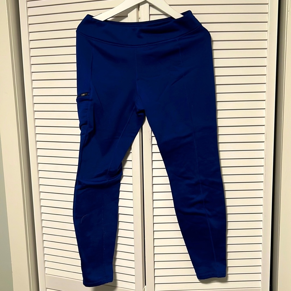 Fleece lined leggings. Super warm. Side zipper pocket.